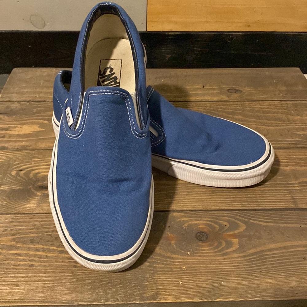 Vans “Off the Wall” slip on shoes Blue size 8 1/2 Women  Size 7 Men